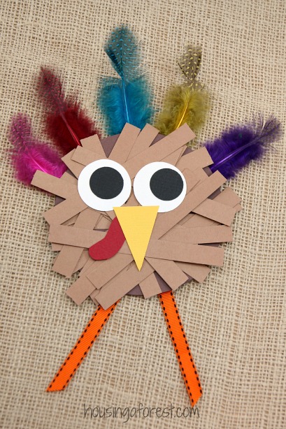 thanksgiving-crafts-for-kids-paper-strip-turkey-5