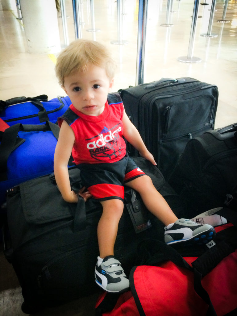 mom hacks for traveling with toddlers